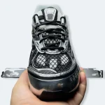 ボッテガ・ヴェネタ オービット スニーカー ブラック＆シルバー - 画像 (3)